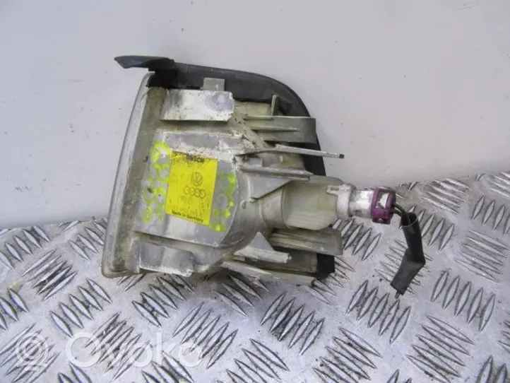 Audi 80 90 S2 B4 Indicatore di direzione anteriore 