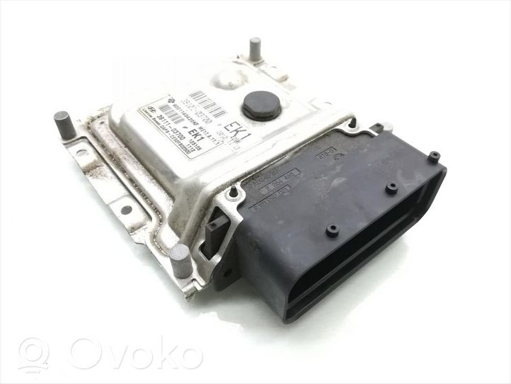 Hyundai i20 (PB PBT) Variklio valdymo blokas 39101-03700