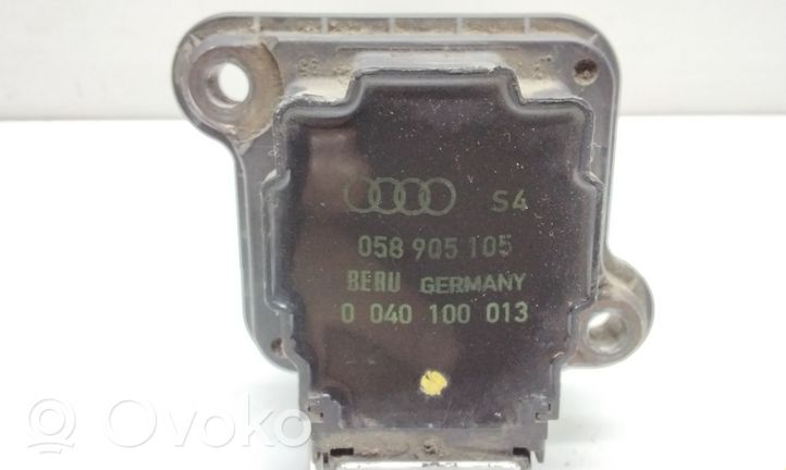 Audi A8 S8 D2 4D Bobina di accensione ad alta tensione 058905105