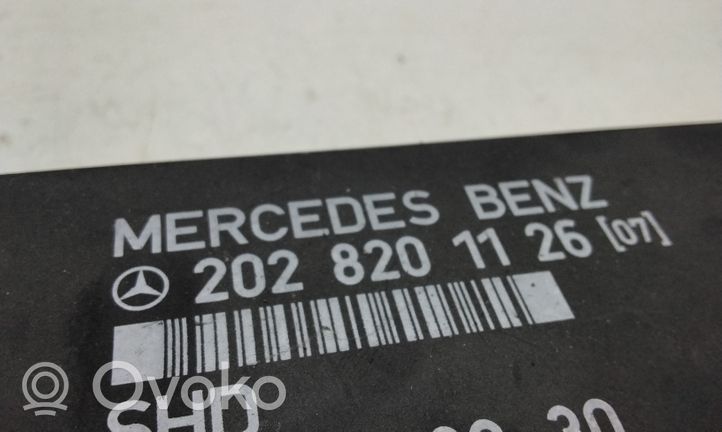 Mercedes-Benz E W124 Mukavuusmoduuli 2028201126