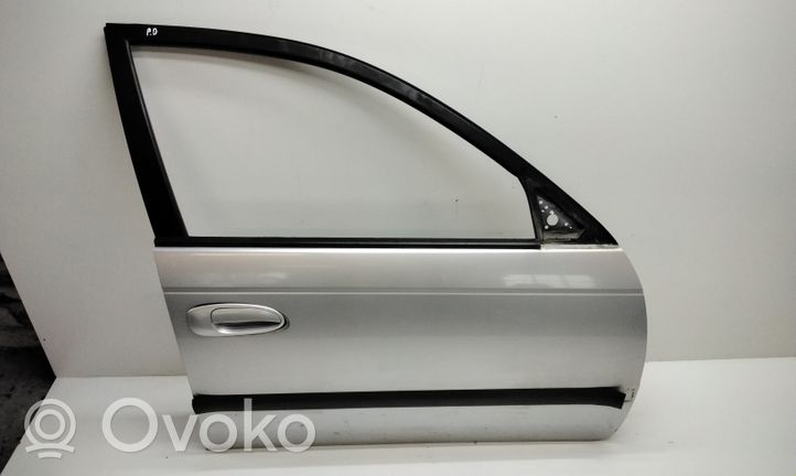 Toyota Avensis T220 Porte avant 
