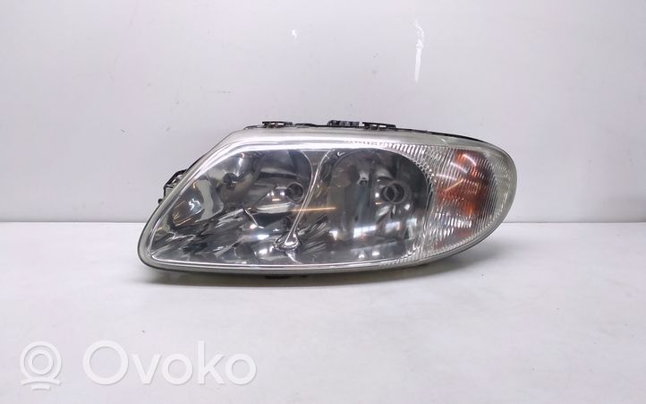 Chrysler Voyager Lampa przednia 5870100000