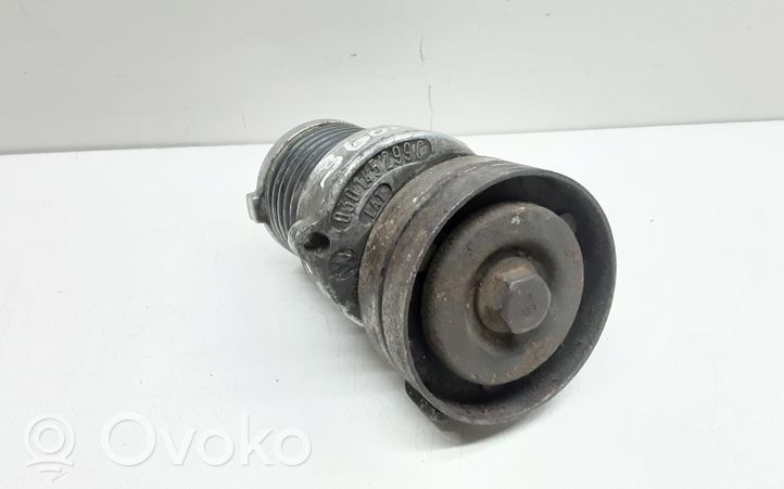 Volkswagen Golf II Napinacz paska alternatora 030145299C