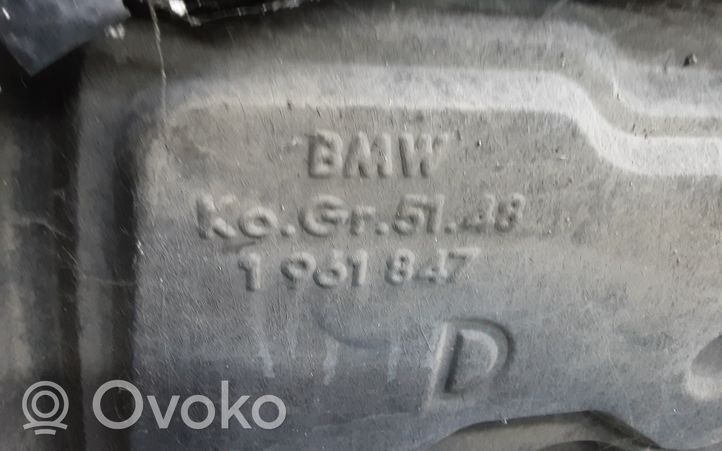 BMW 5 E28 Pokrywa przednia / Maska silnika 1961847