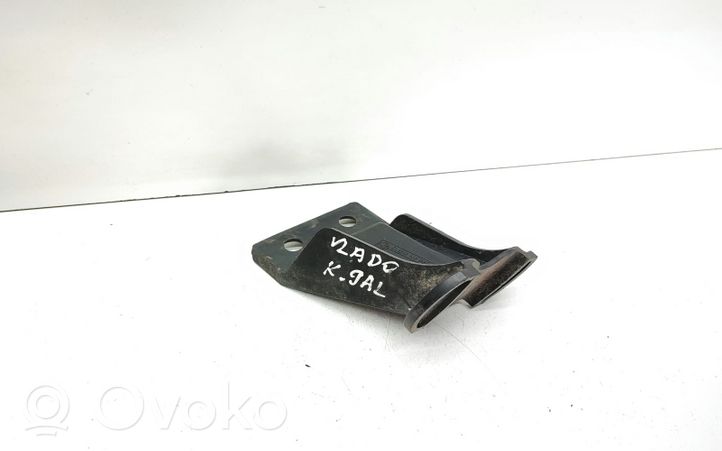 BMW 3 E36 Support de pare-chocs arrière 8146095