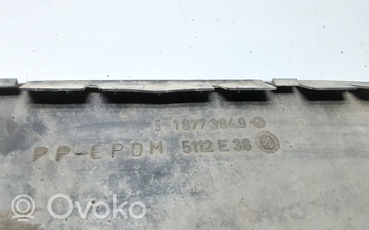 BMW 3 E36 Moulure inférieure de pare-chocs arrière 1977384