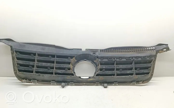 Volkswagen PASSAT B5.5 Front bumper upper radiator grill 3B0853562
