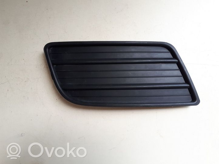 Suzuki Swift Verkleidung Nebelscheinwerfer / Gitter vorne 7175172