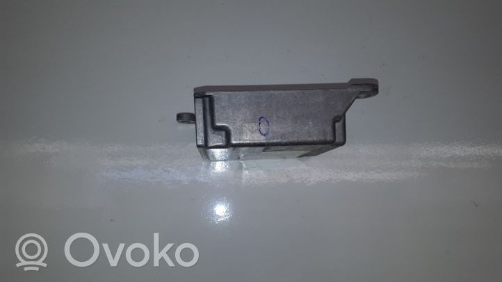 Toyota Avensis T250 Oro pagalvių valdymo blokas 891705160