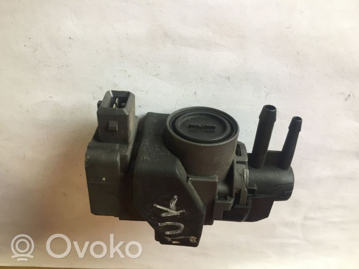 Nissan Juke I F15 Vožtuvas vakuuminis A0051535528