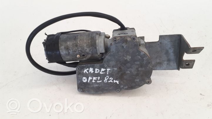 Opel Kadett D Rear window wiper motor 90069657