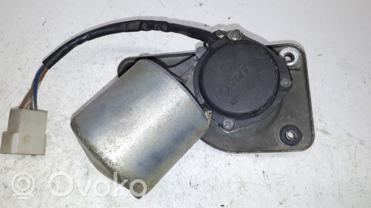 Volvo 340 -  360 Moteur d'essuie-glace LPH12X233