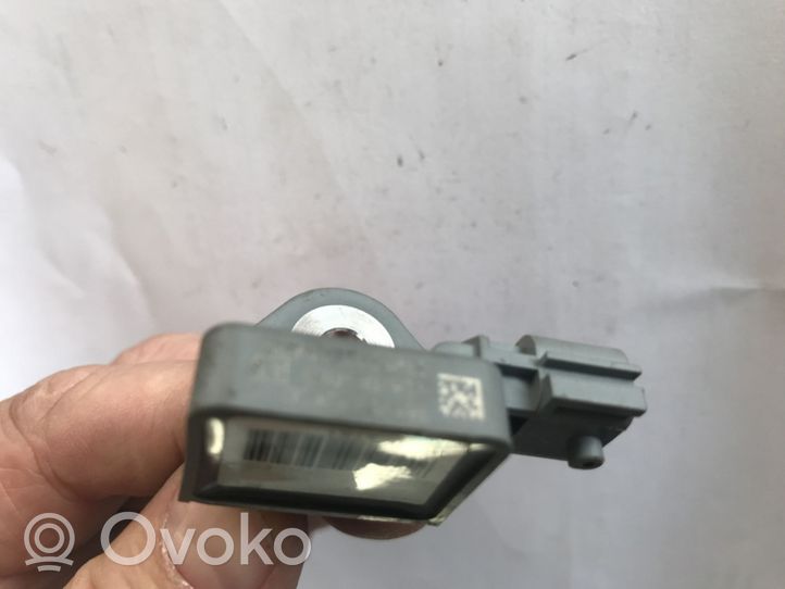 Suzuki Splash Airbagsensor Crashsensor Drucksensor 3893051K10