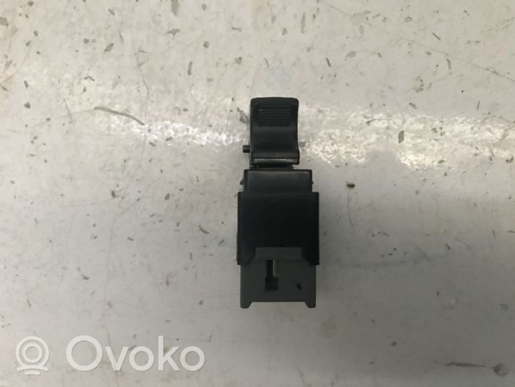 Chevrolet Spark Electric window control switch 