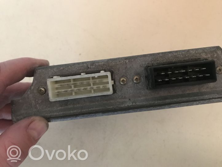 Citroen Xantia Module de contrôle de boîte de vitesses ECU 73813002