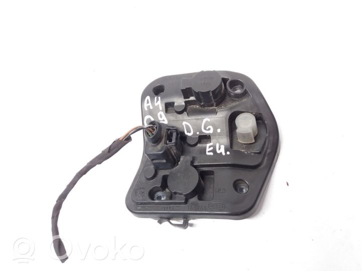 Audi A4 S4 B8 8K Element lampy tylnej 8K5945258