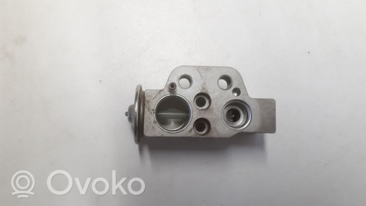 Skoda Fabia Mk1 (6Y) Air conditioning (A/C) expansion valve 52268990