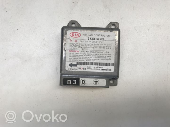 KIA Rio Sterownik / Moduł Airbag 0K30E677F0