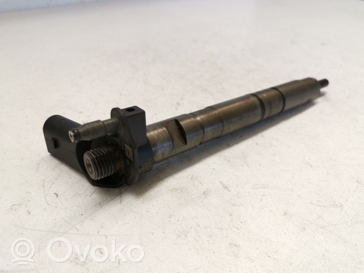 Volkswagen PASSAT B6 Injecteur de carburant 03L130277