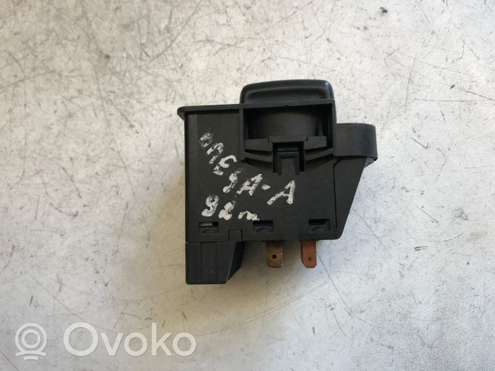 Opel Omega A Light switch 90213283