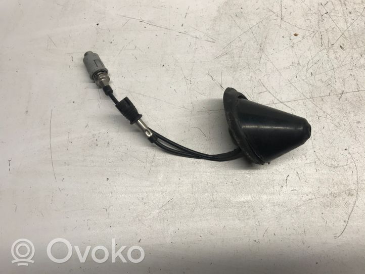 Nissan Primera Antenne radio 28216AV700