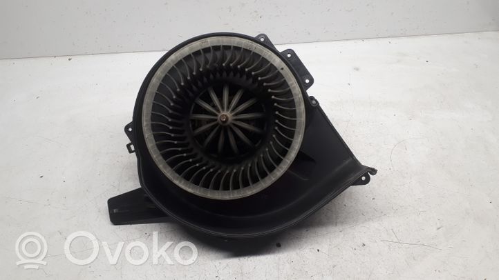 Skoda Praktik (5J8) Pulseur d'air habitacle 6Q1819015C