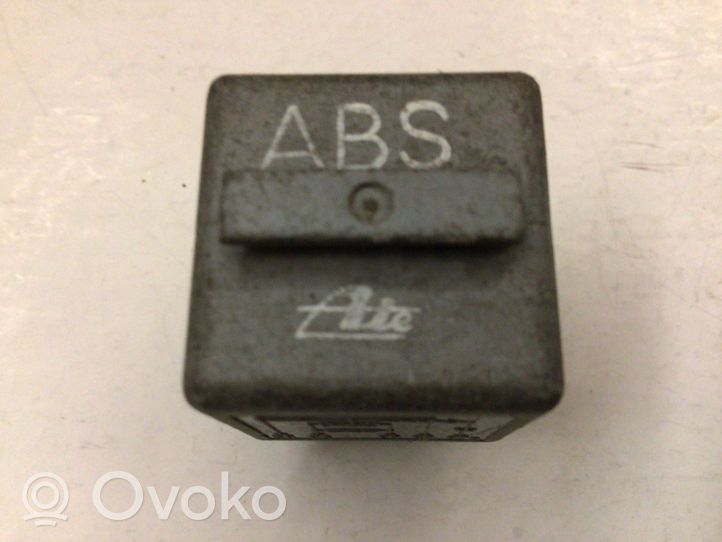 BMW 3 E36 ABS relay 1393403