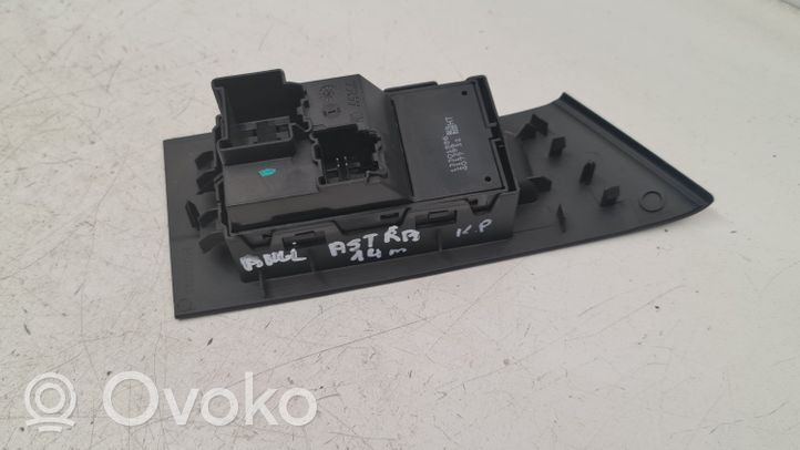 Opel Astra J Electric window control switch 13301886