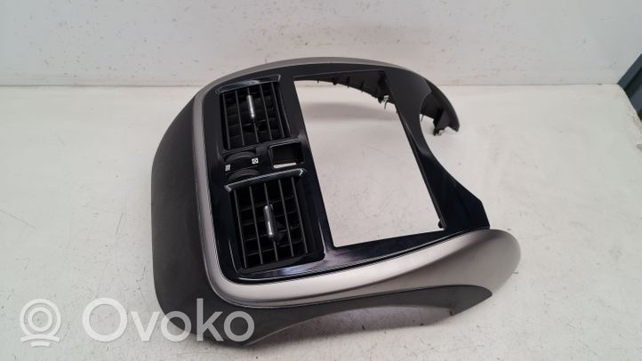 Nissan Micra Griglia di ventilazione centrale cruscotto 682603HNOA