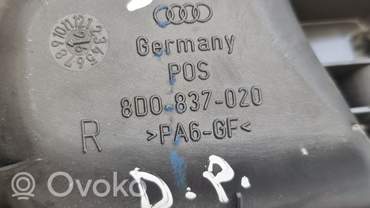 Audi A4 S4 B5 8D Rankenėlė atidarymo vidinė 8D0837020