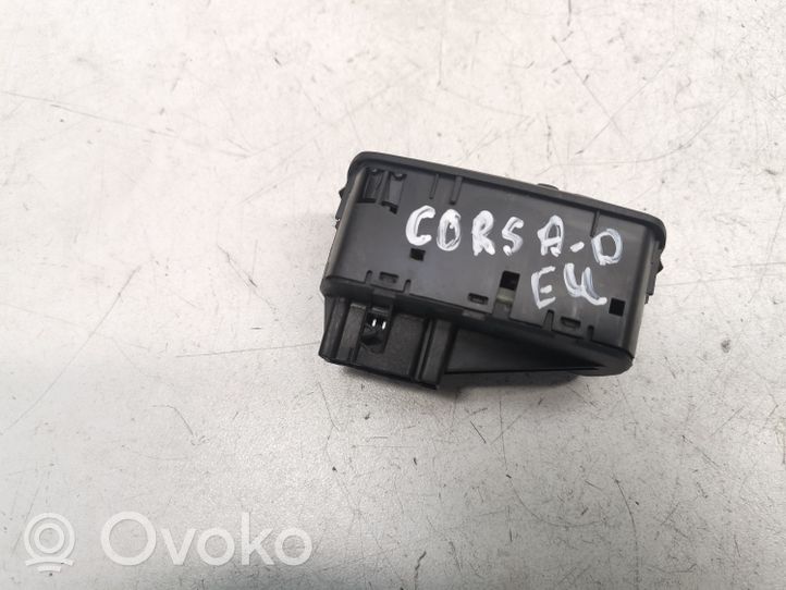 Opel Corsa D Electric window control switch 13258521AA