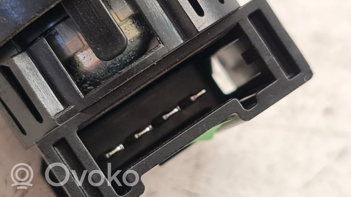 Toyota Yaris Głośnik wysokotonowy drzwi przednich 861600D350