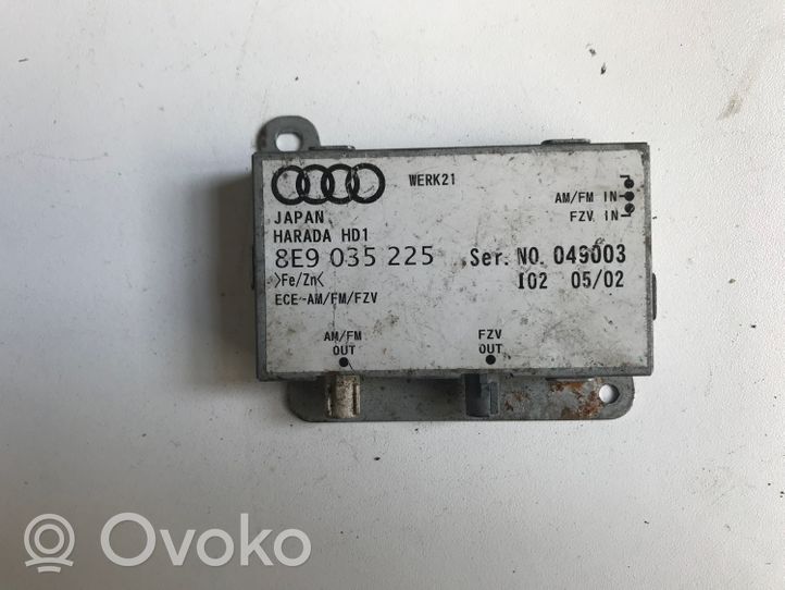 Audi A4 S4 B6 8E 8H Усилитель антенны 8E9035225