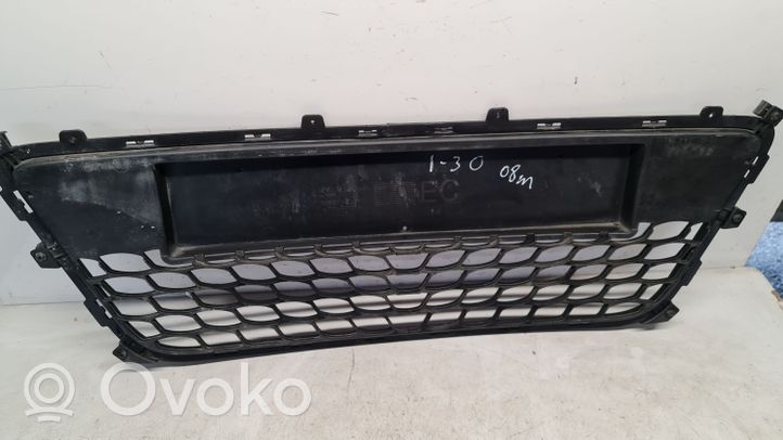 Hyundai i30 Grille inférieure de pare-chocs avant 865612L010