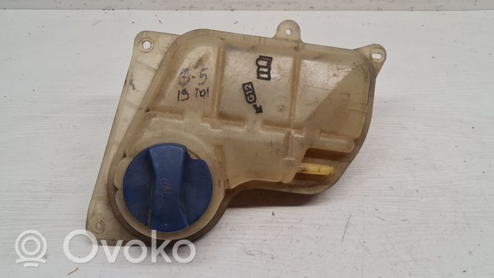 Volkswagen PASSAT B5 Coolant expansion tank/reservoir cap 8D0121403L