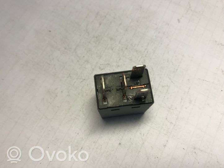 Toyota Yaris Other relay 9008087021