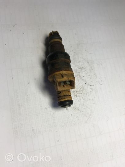 BMW 7 E32 Fuel injector 0280150714