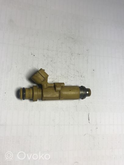 Toyota Corolla E110 Injecteur de carburant 2325011130