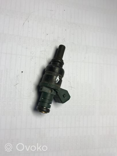 KIA Rio Injecteur de carburant 0K30C13250