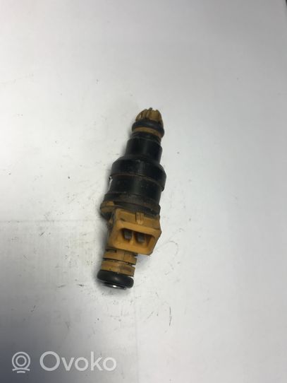 BMW 7 E32 Fuel injector 0280150714