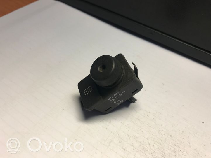 Ford Escort Windscreen/window heater switch 86AG18C621AA