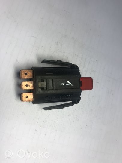 Opel Ascona C Hazard light switch 90069102