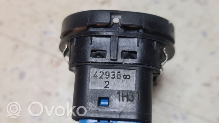 Ford Fiesta Interruttore di controllo dell’alzacristalli elettrico 96FG14529BC