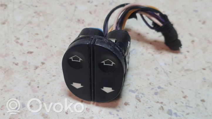 Ford Fiesta Interruttore di controllo dell’alzacristalli elettrico 96FG14529BC