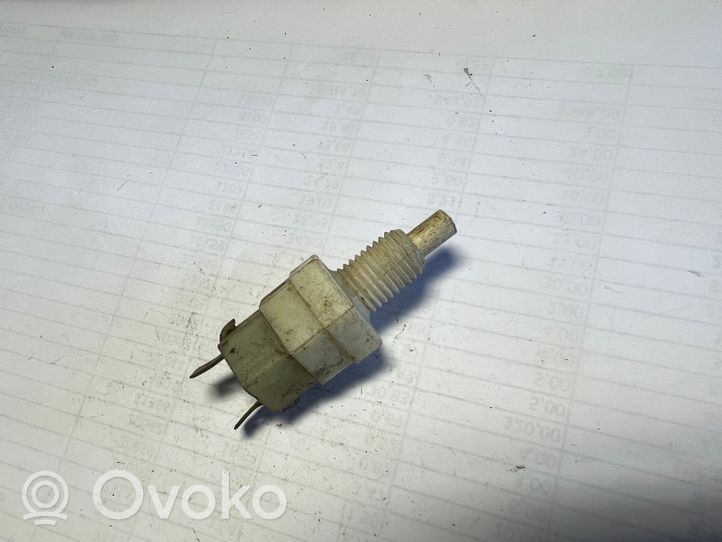 Opel Corsa B Brake pedal sensor switch 90059582