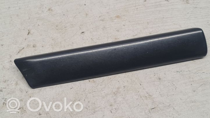 BMW 5 E39 Rivestimento parafango (modanatura) 7004021