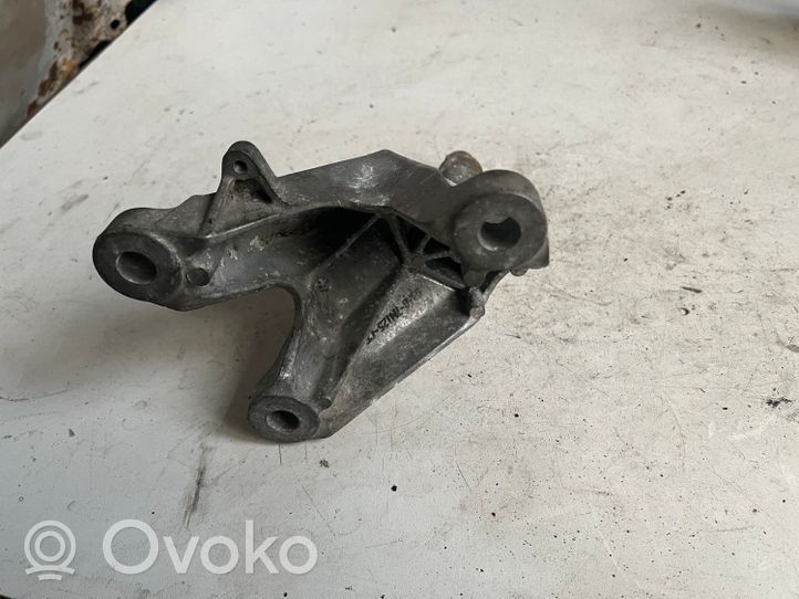 Ford Focus Gearbox mounting bracket 98AB7M125CF