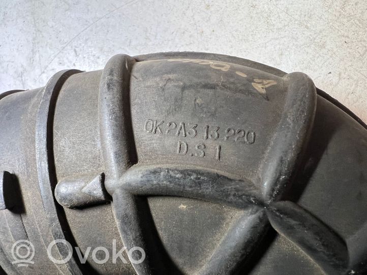 KIA Sephia Tube d'admission d'air OK2A313220