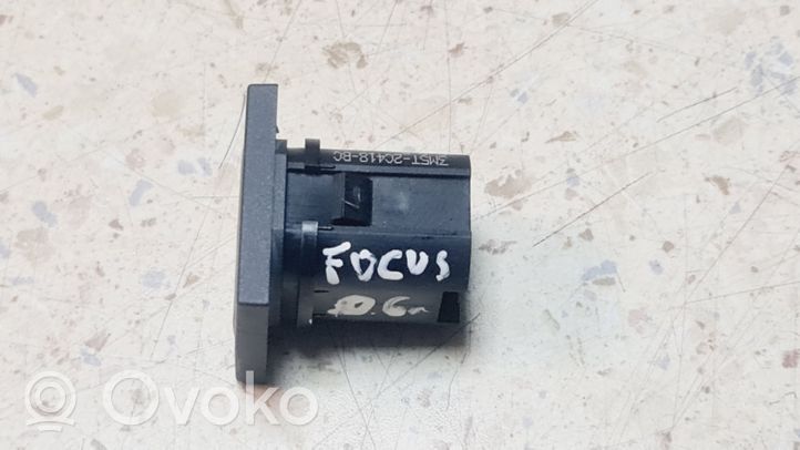 Ford Focus Interruttore ESP (controllo elettronico della stabilità) 3M5T2C418BC