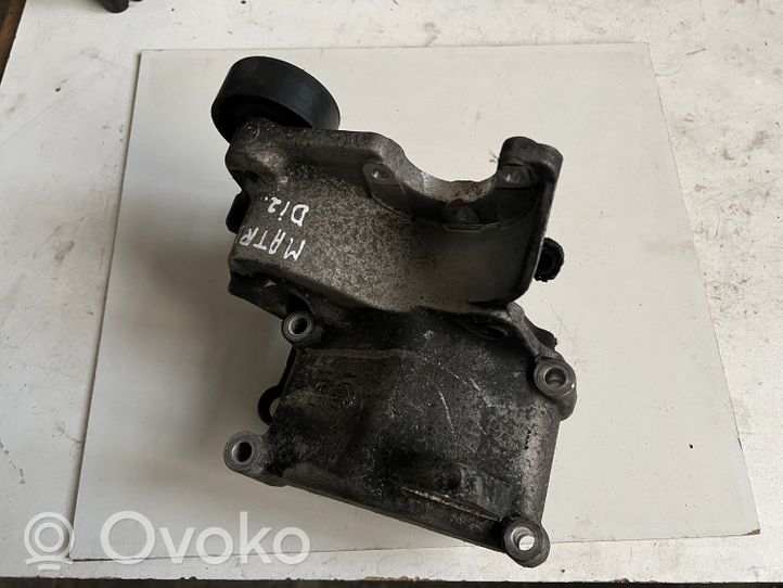 Hyundai Matrix Power steering pump mounting bracket 